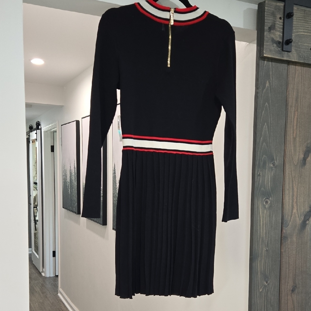 Alexia Admor Dina Crewneck Pleated Knit Dress Gold Accents NWT Medium - Picture 6 of 6